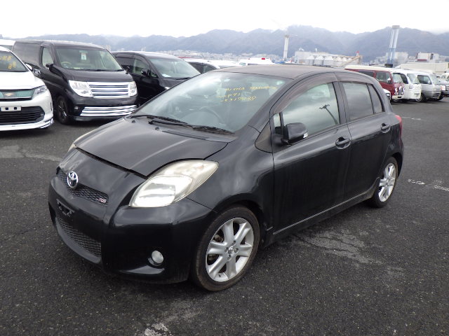 2010 Toyota Vitz RS